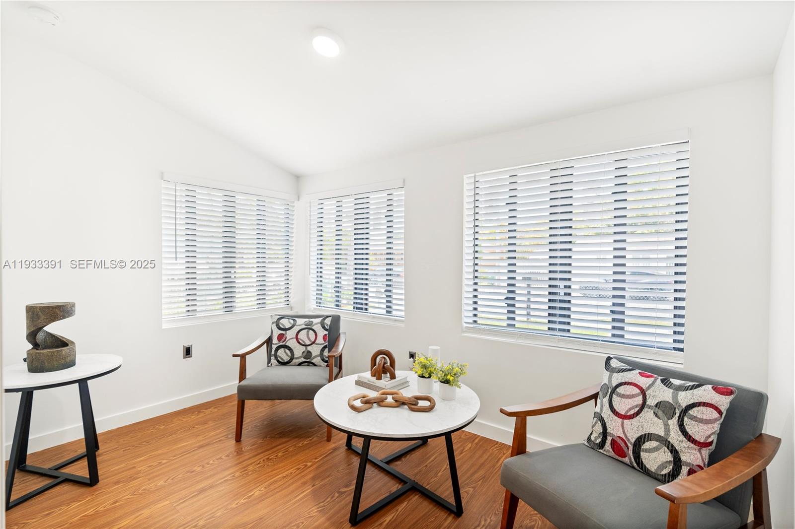 LIN HEIGHTS - Residential Lease