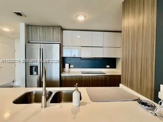 600 NE 27th St 2104