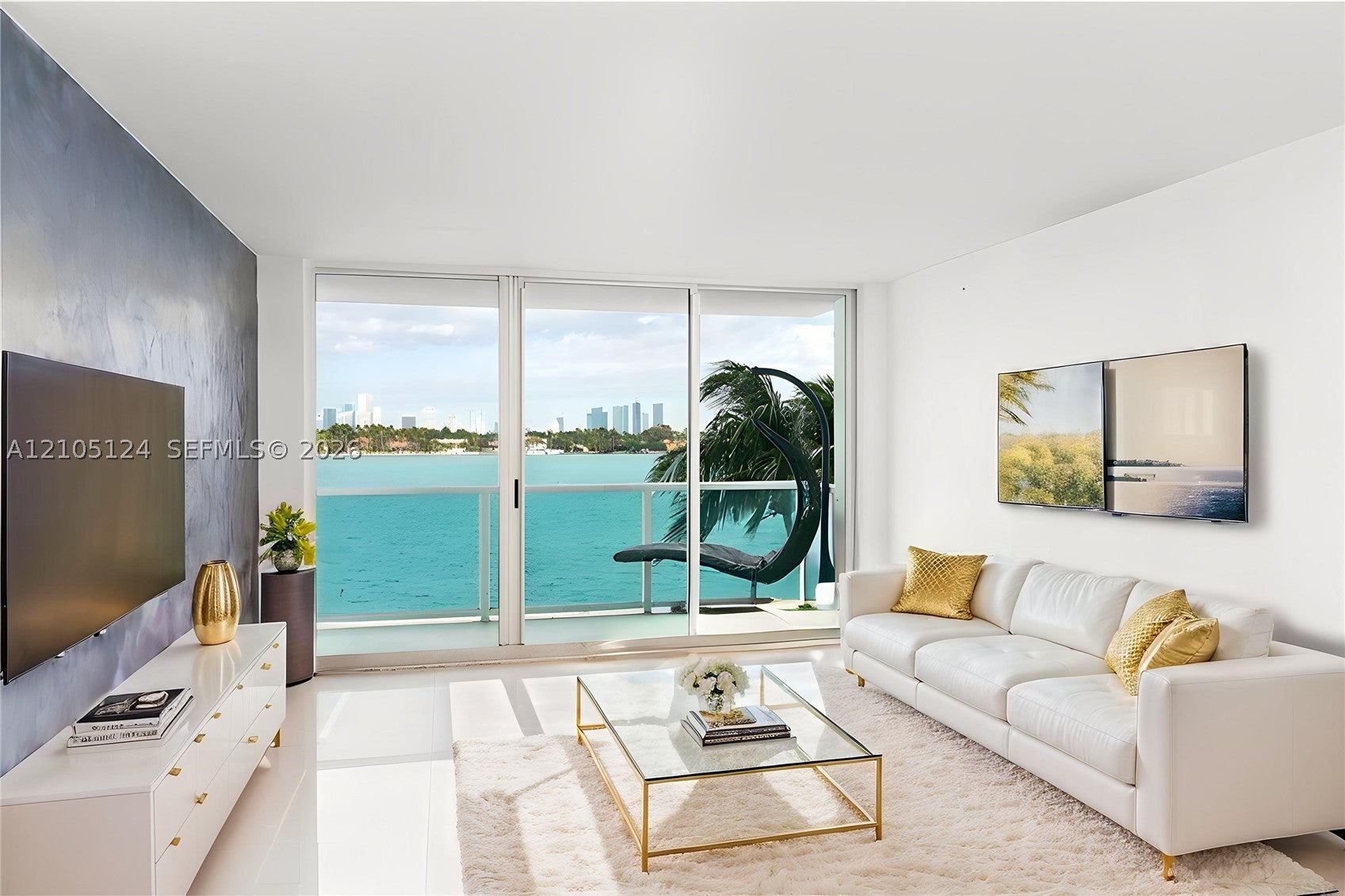 650 West Ave 305