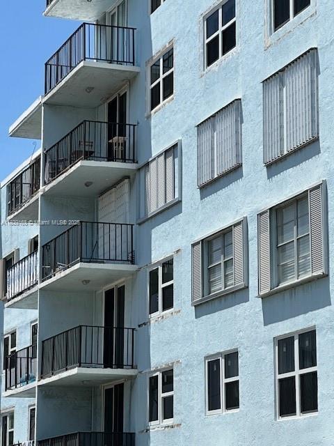 720 Collins Ave 310