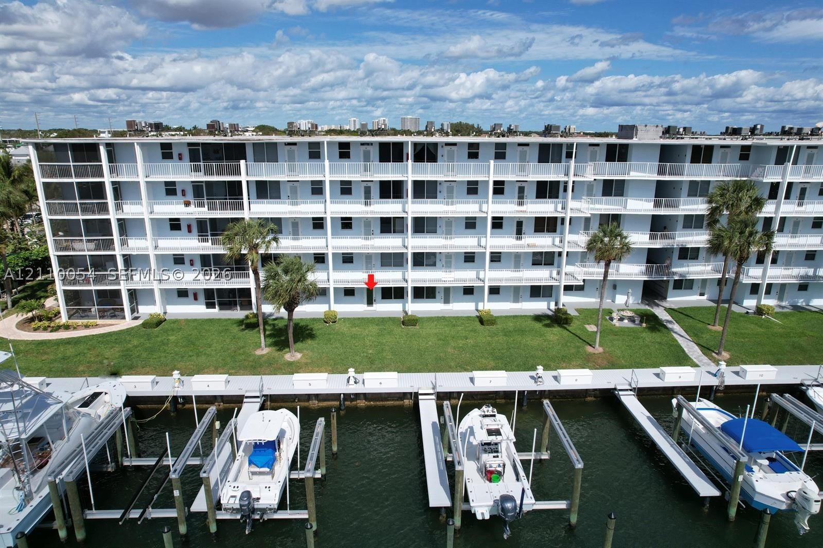 108 Paradise Harbour Blvd 111
