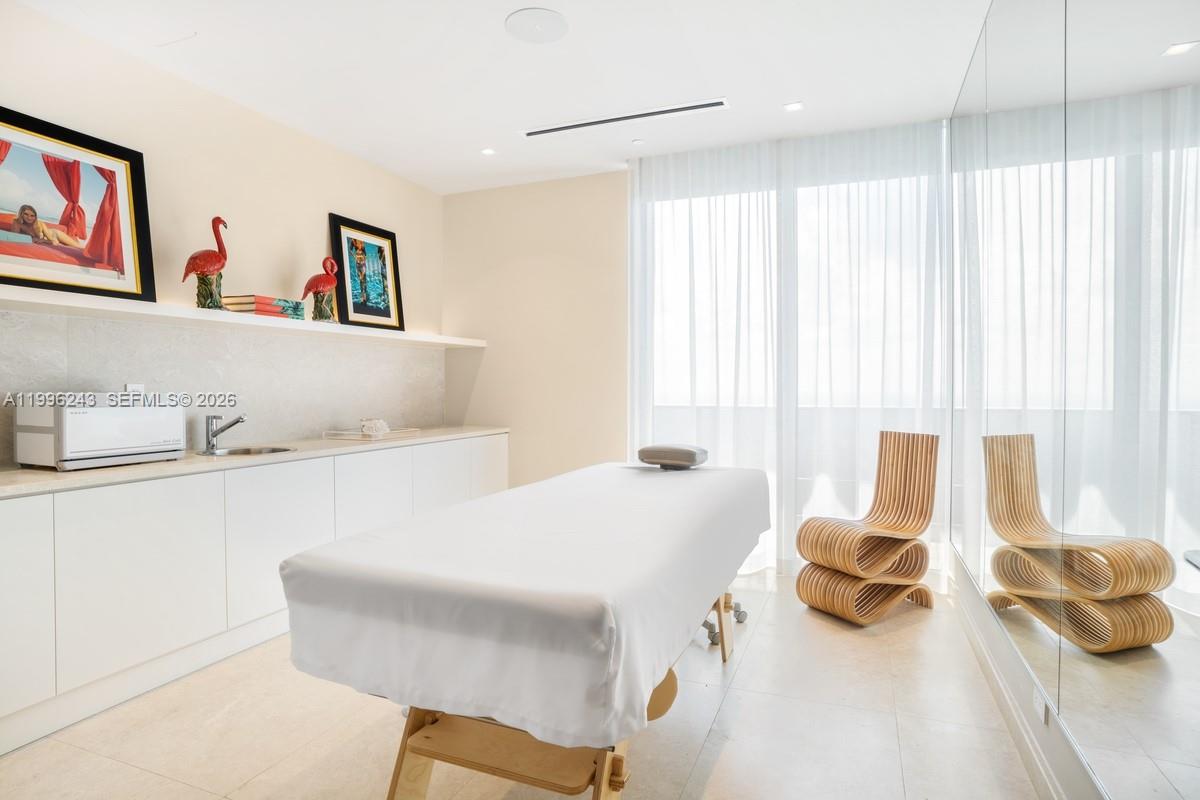 Brickell Flatiron - Residential Lease