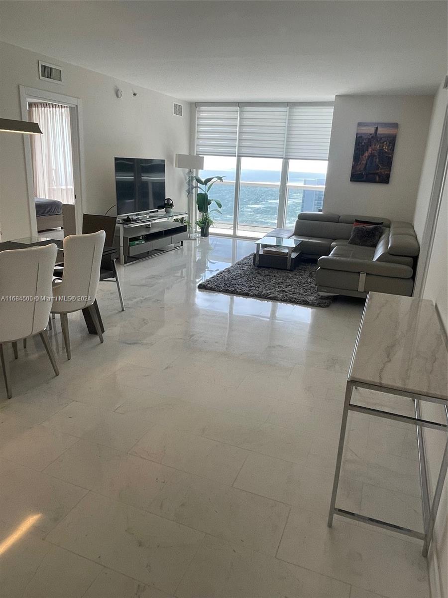 BEACH CLUB TWO CONDO - Residential Lease