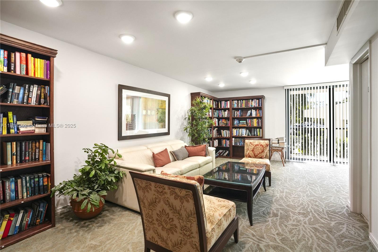RIVER REACH CONDOMINIUM V - Residential