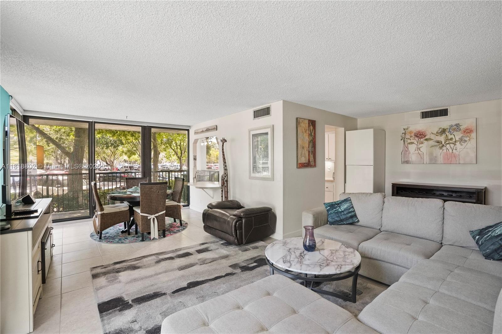 RIVER REACH CONDOMINIUM V - Residential
