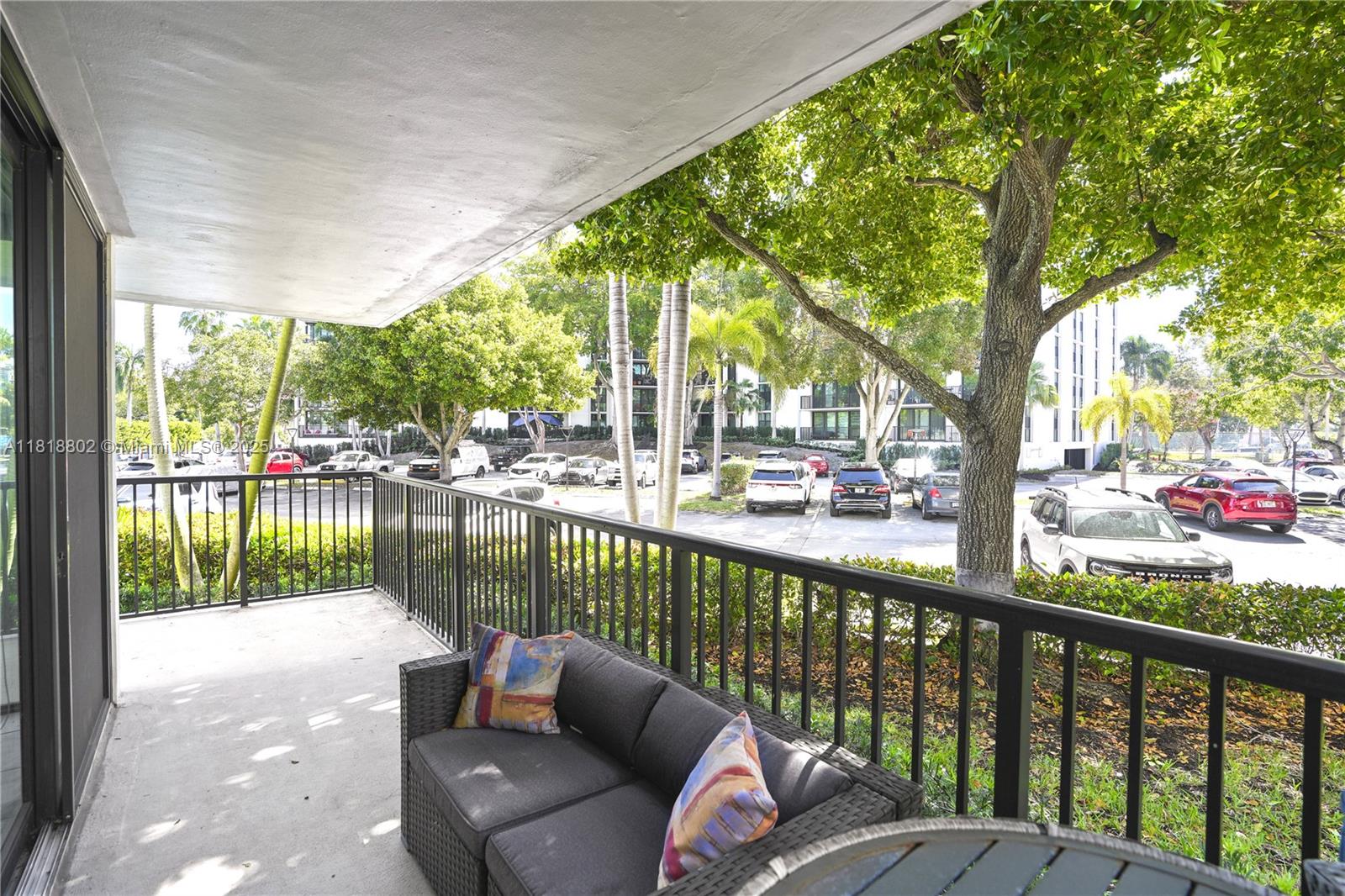 RIVER REACH CONDOMINIUM V - Residential