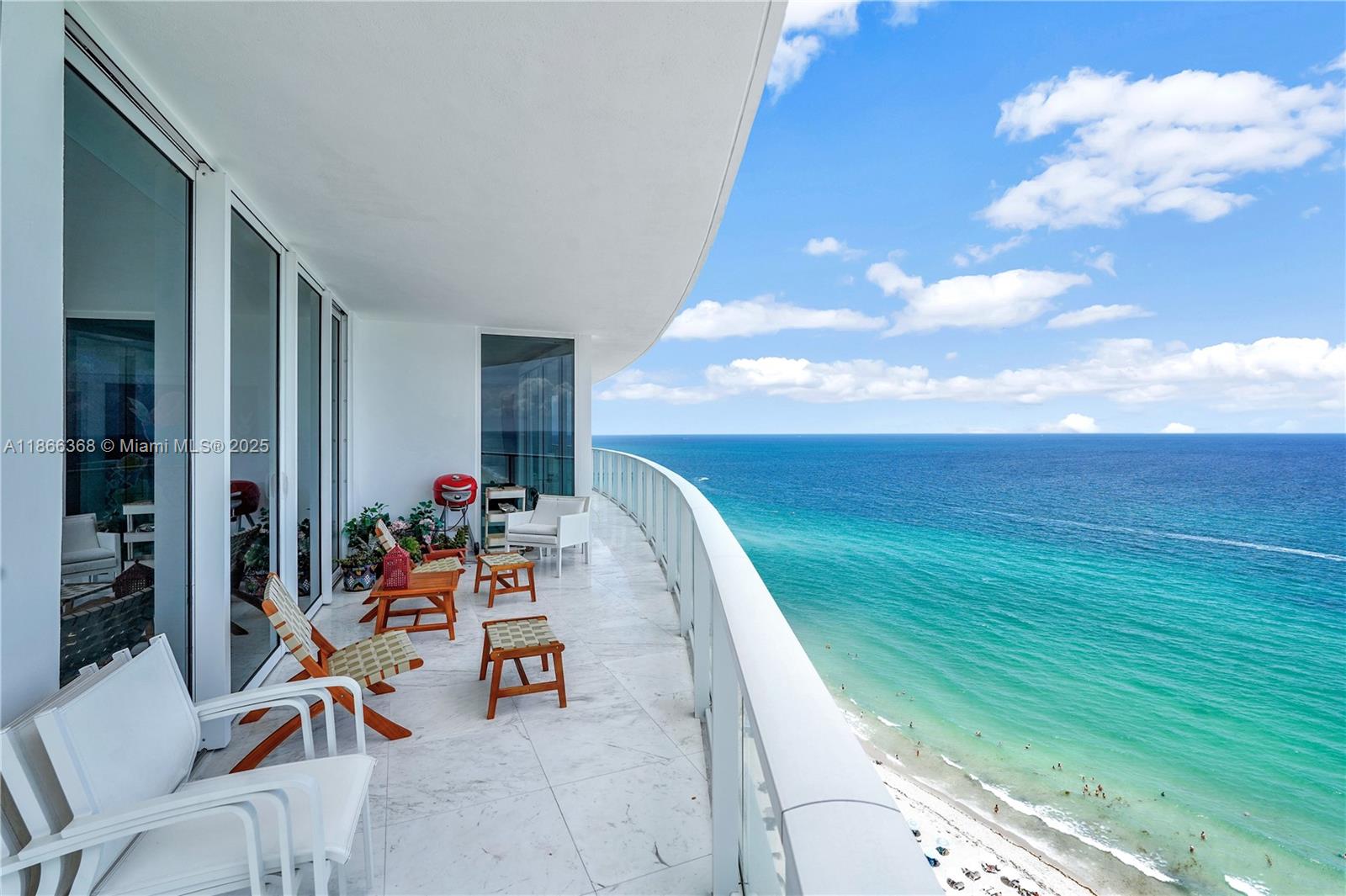 APOGEE BEACH CONDOMINIUM - Residential Lease