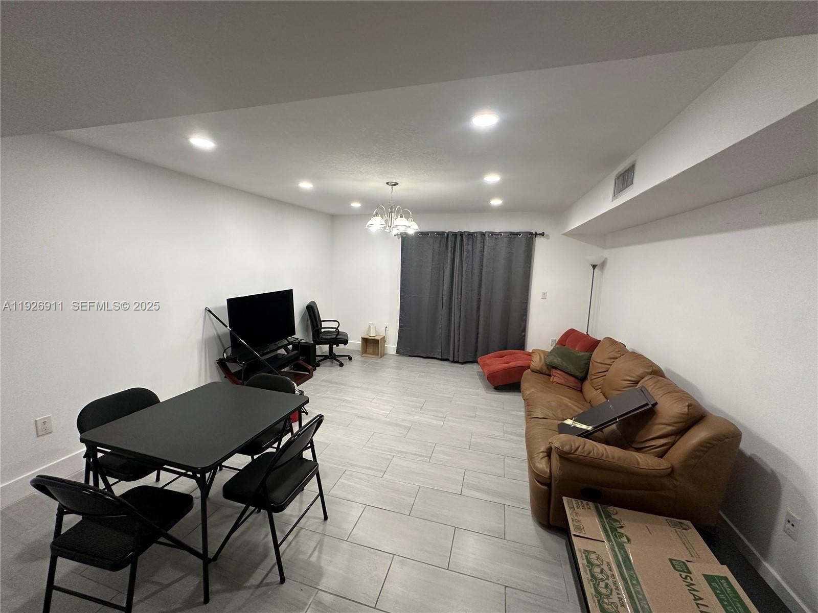 LAGUNA CLUB EAST CONDO - Residential Lease