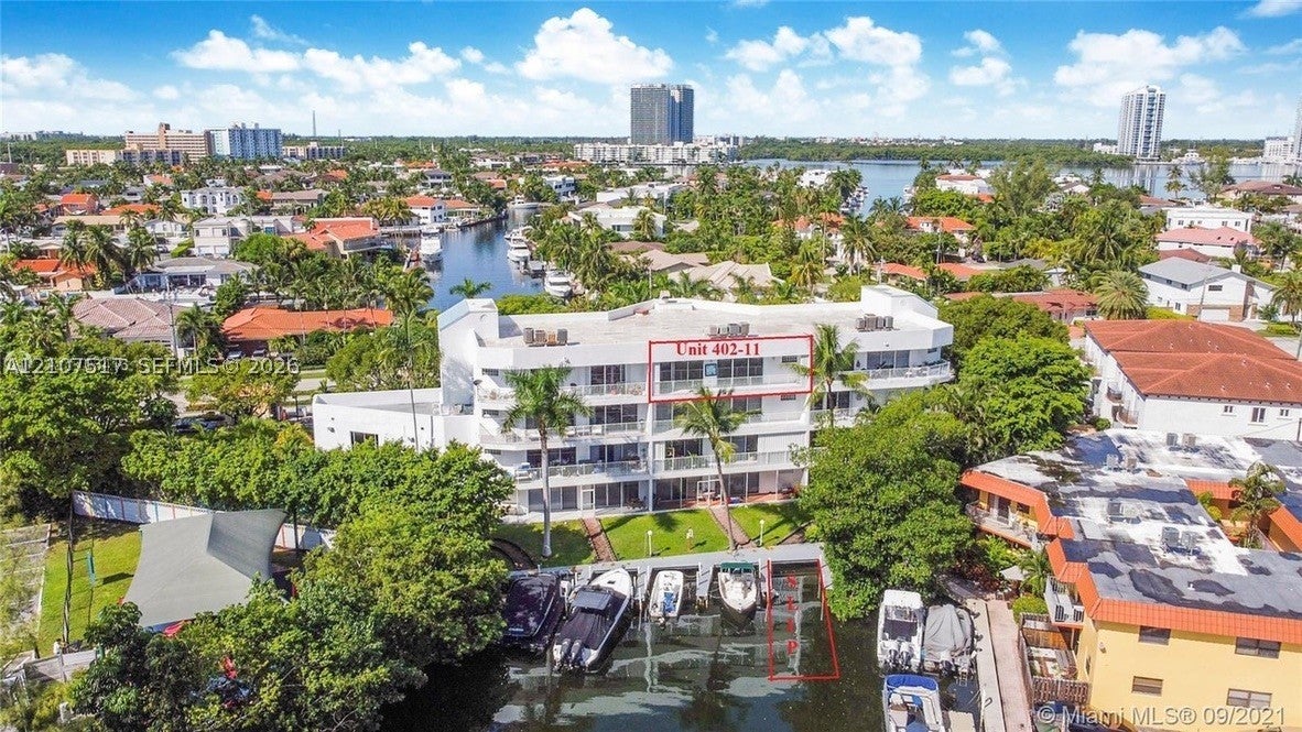 16531 NE 35th Ave 40211, North Miami Beach FL 33160