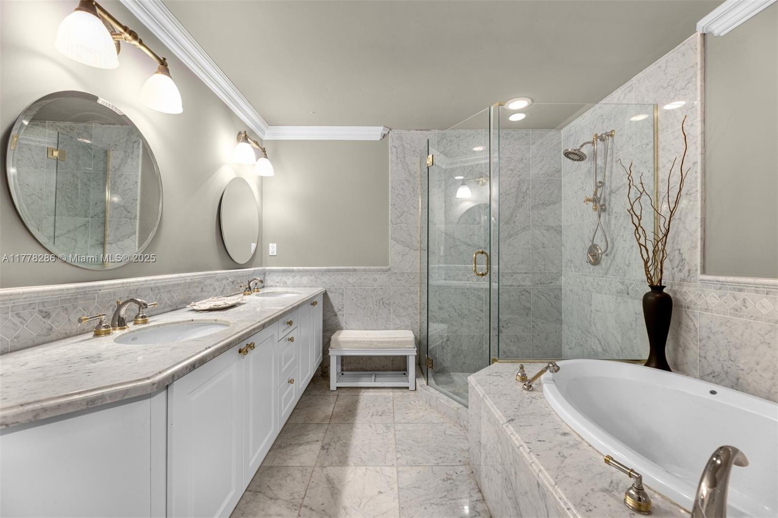 BELLINI CONDO - Residential