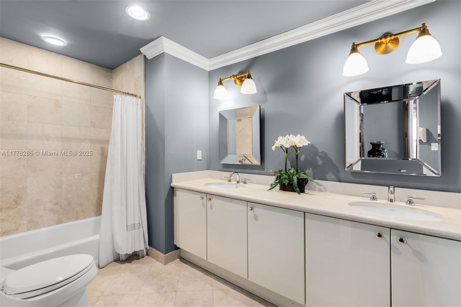 BELLINI CONDO - Residential