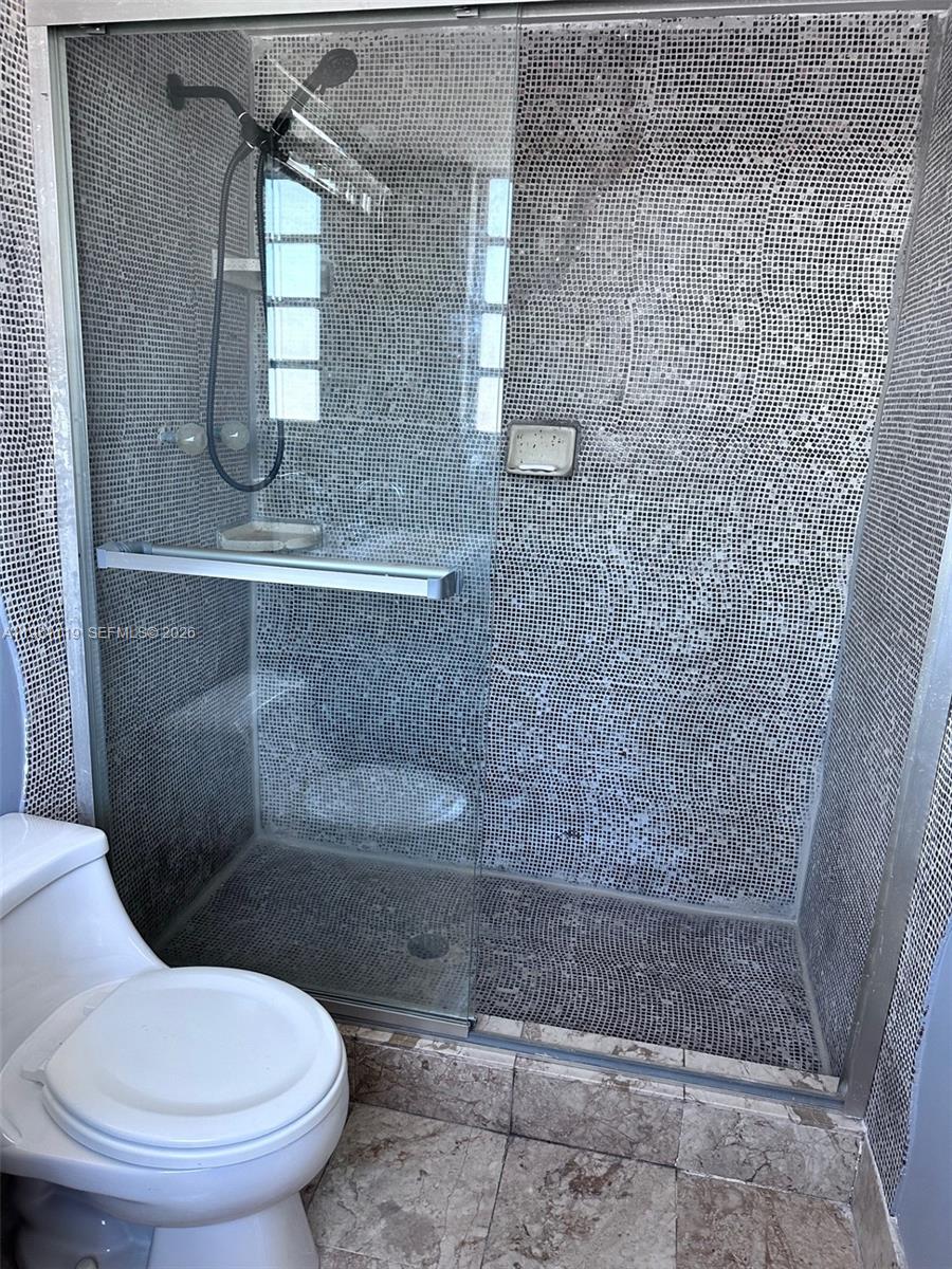 GOLDEN SURF TOWERS CONDO - Residential Lease