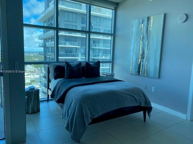 3301 NE 1st Ave H2913