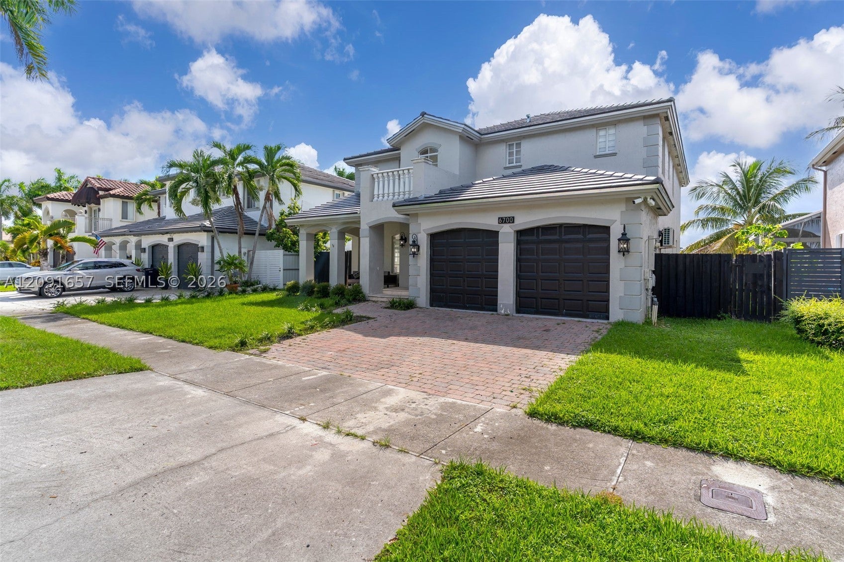 6700 SW 164th Ave, Miami, FL, 33193/$1,025,000 1 6700 SW 164th Ave