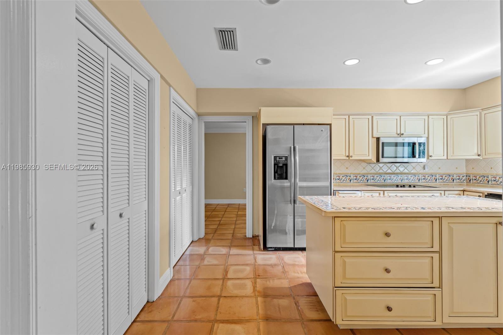 CUTLER BAY ESTATES - Residential