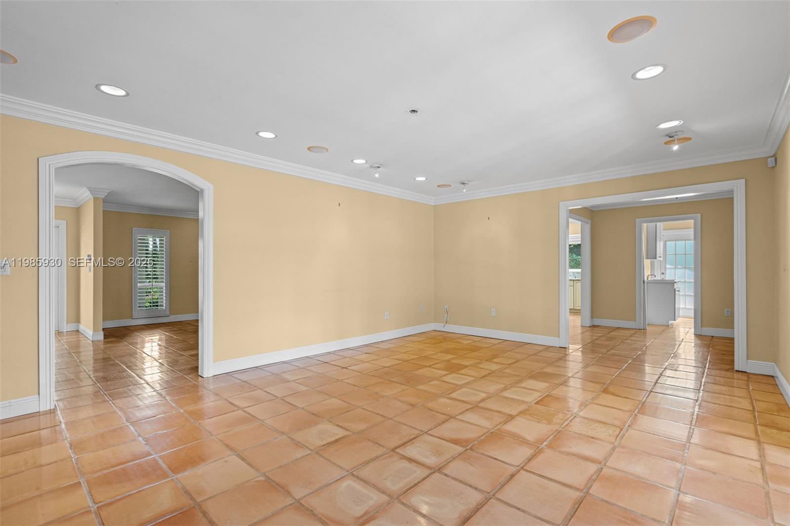 CUTLER BAY ESTATES - Residential