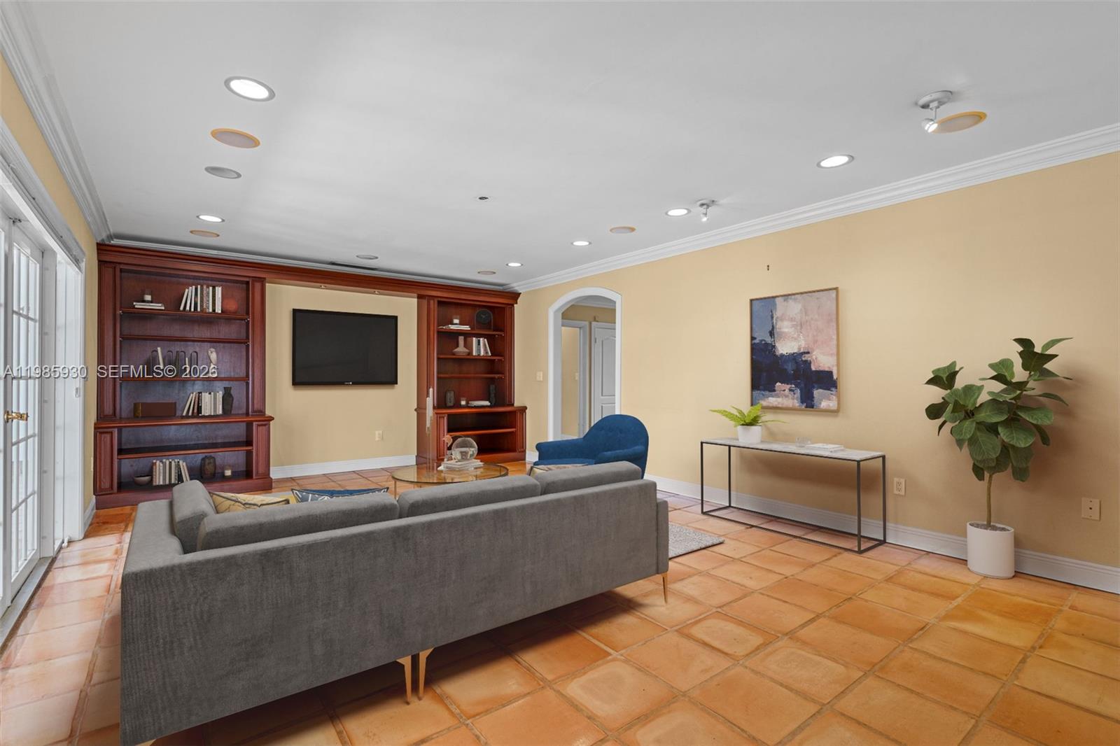 CUTLER BAY ESTATES - Residential