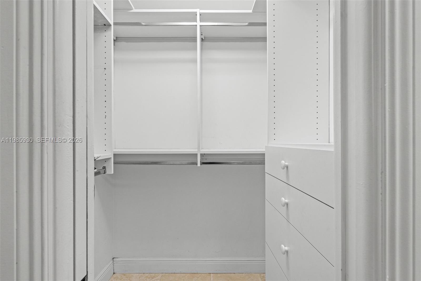 CUTLER BAY ESTATES - Residential