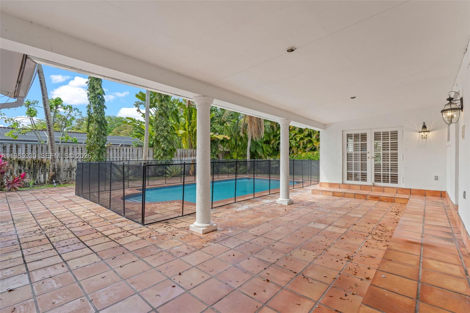 CUTLER BAY ESTATES - Residential