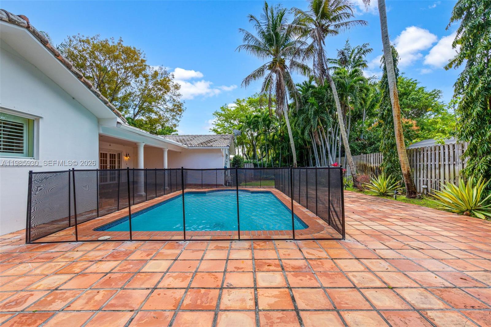 CUTLER BAY ESTATES - Residential