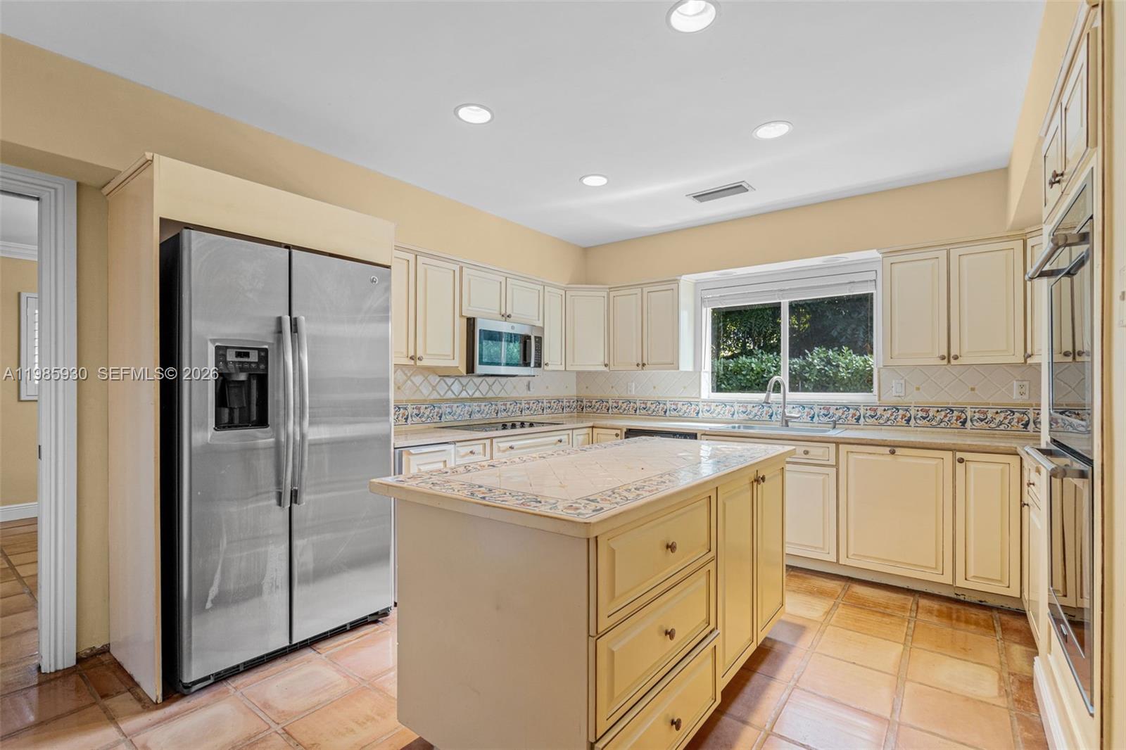 CUTLER BAY ESTATES - Residential