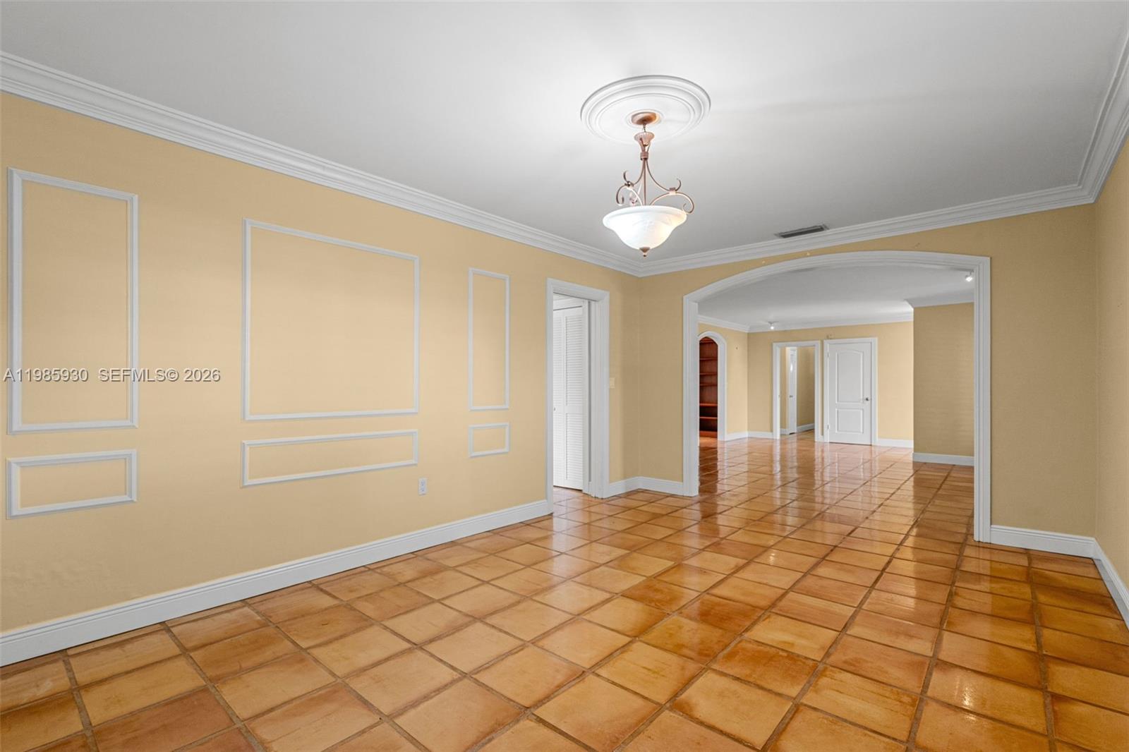 CUTLER BAY ESTATES - Residential