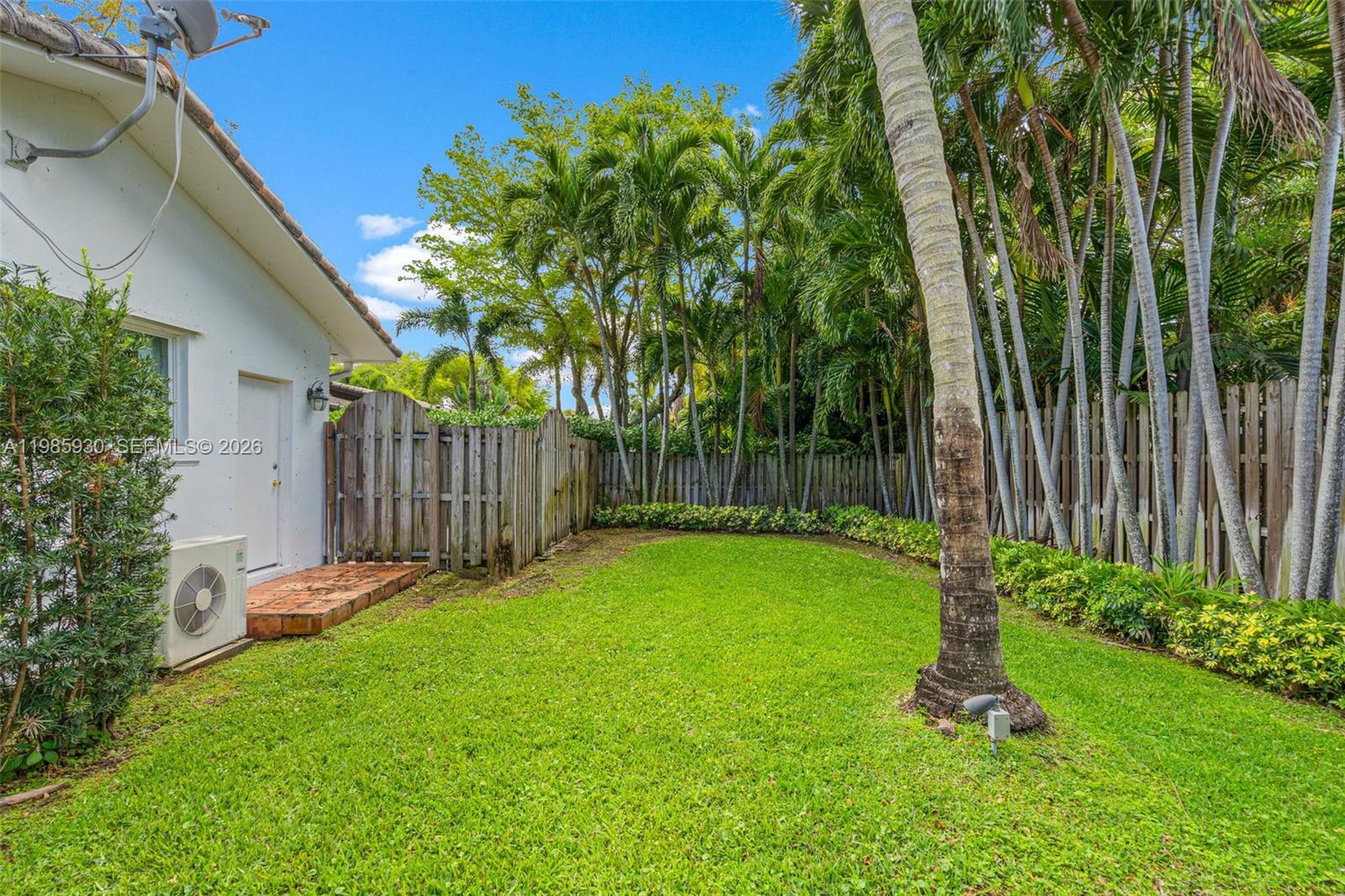 CUTLER BAY ESTATES - Residential