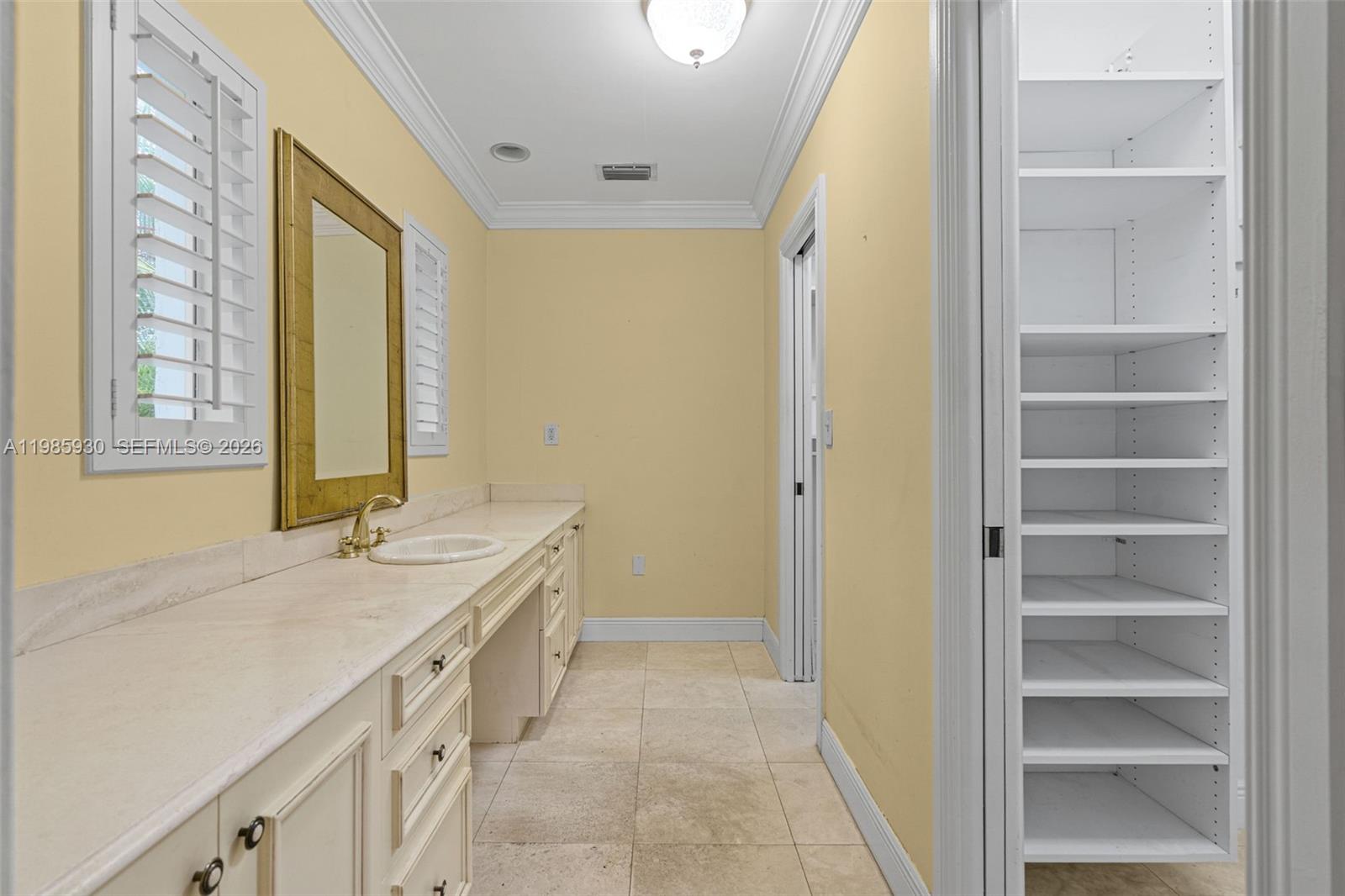 CUTLER BAY ESTATES - Residential