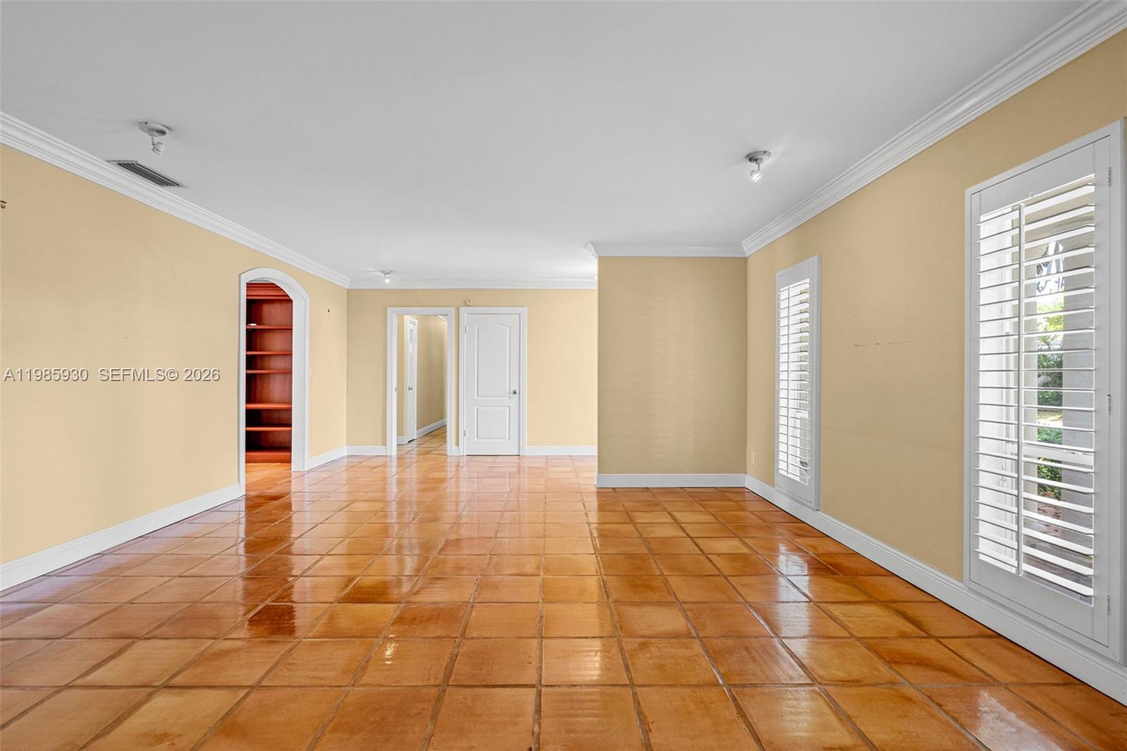 CUTLER BAY ESTATES - Residential