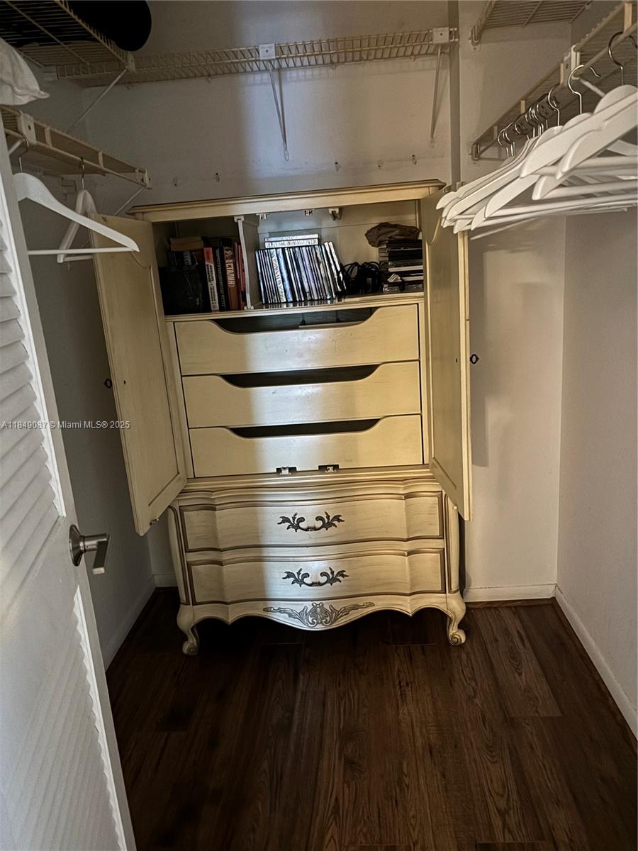 PRINCE GEORGE ARMS CONDO - Residential Lease