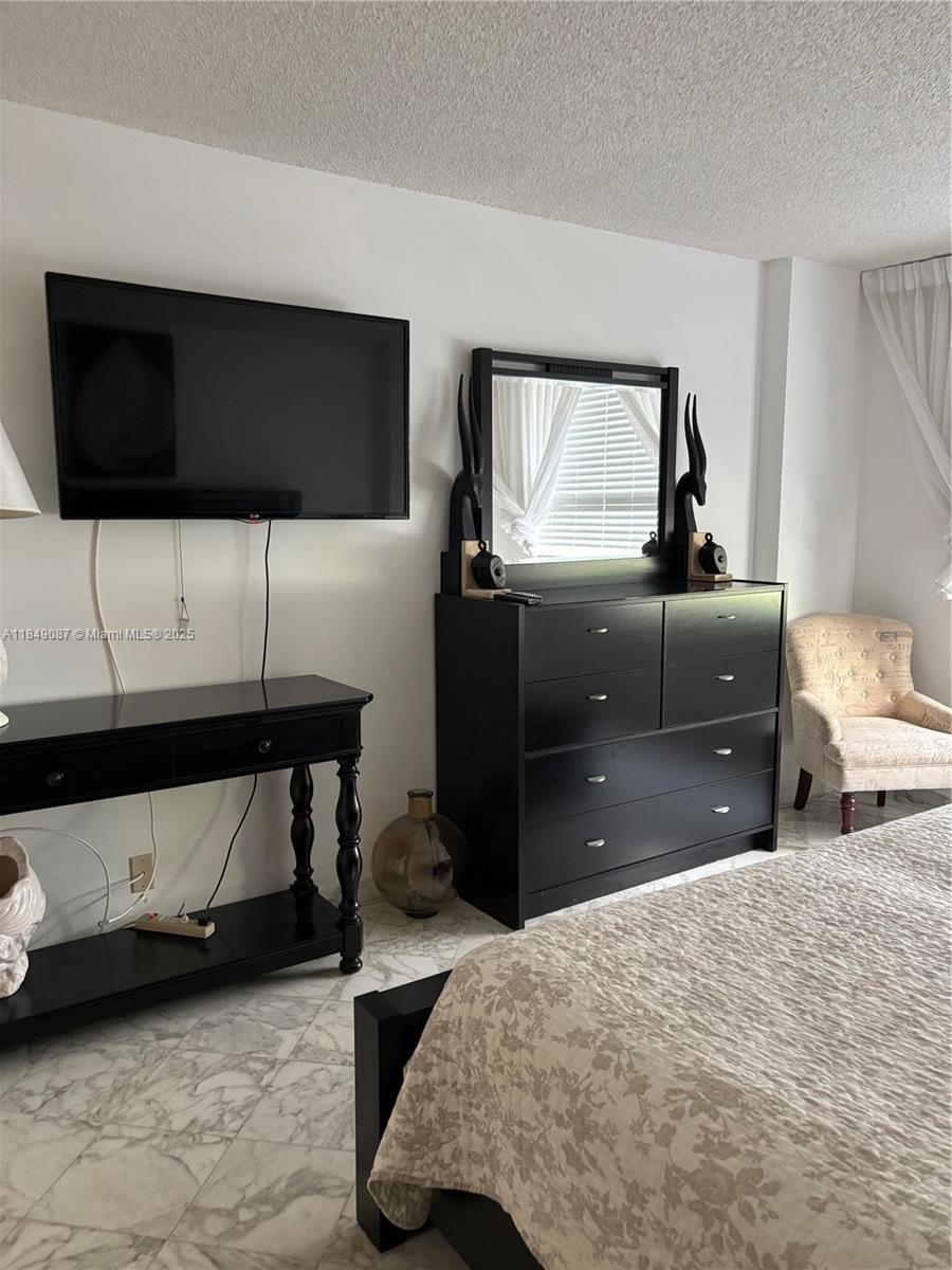 PRINCE GEORGE ARMS CONDO - Residential Lease