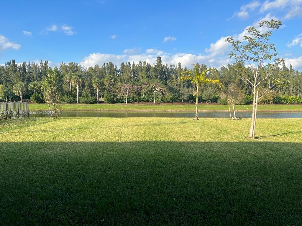 MEADOWS OF WESTLAKE - Residential