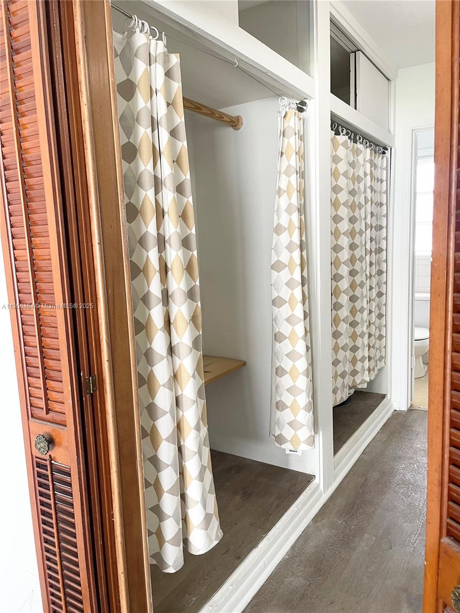 CORAL RIDGE ISLES - Residential Lease