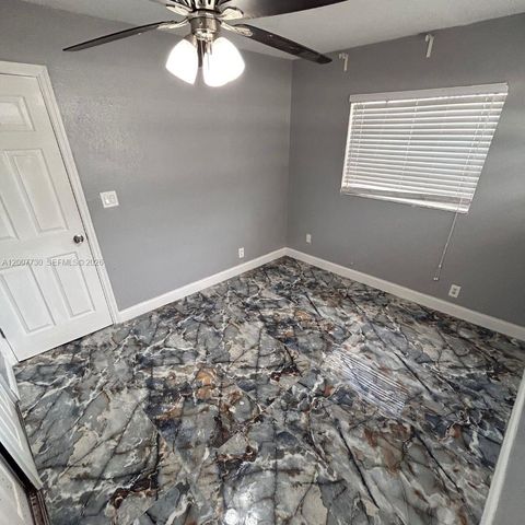 Tiny photo for 221 NE 24th St, Pompano Beach, FL 33064 (MLS # A12007730)