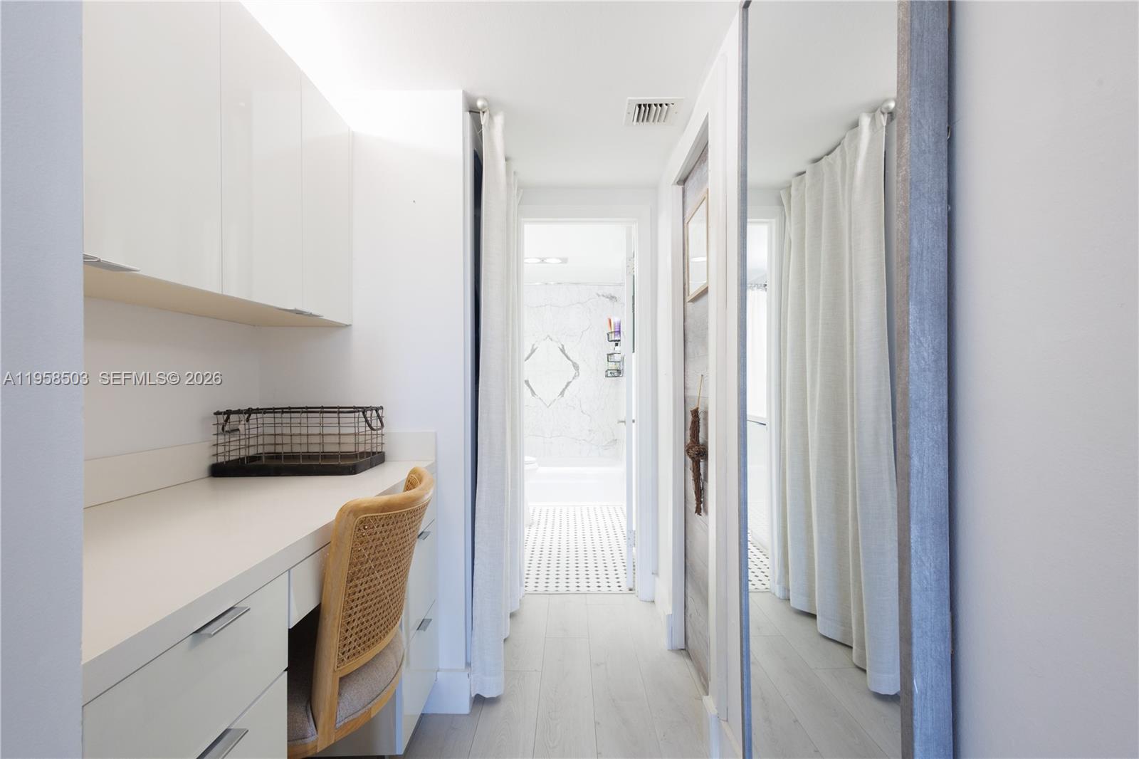 KEY BISCAYNES COMMODORE C - Residential