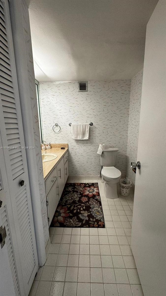 OLYMPUS CONDO PHASE - Residential
