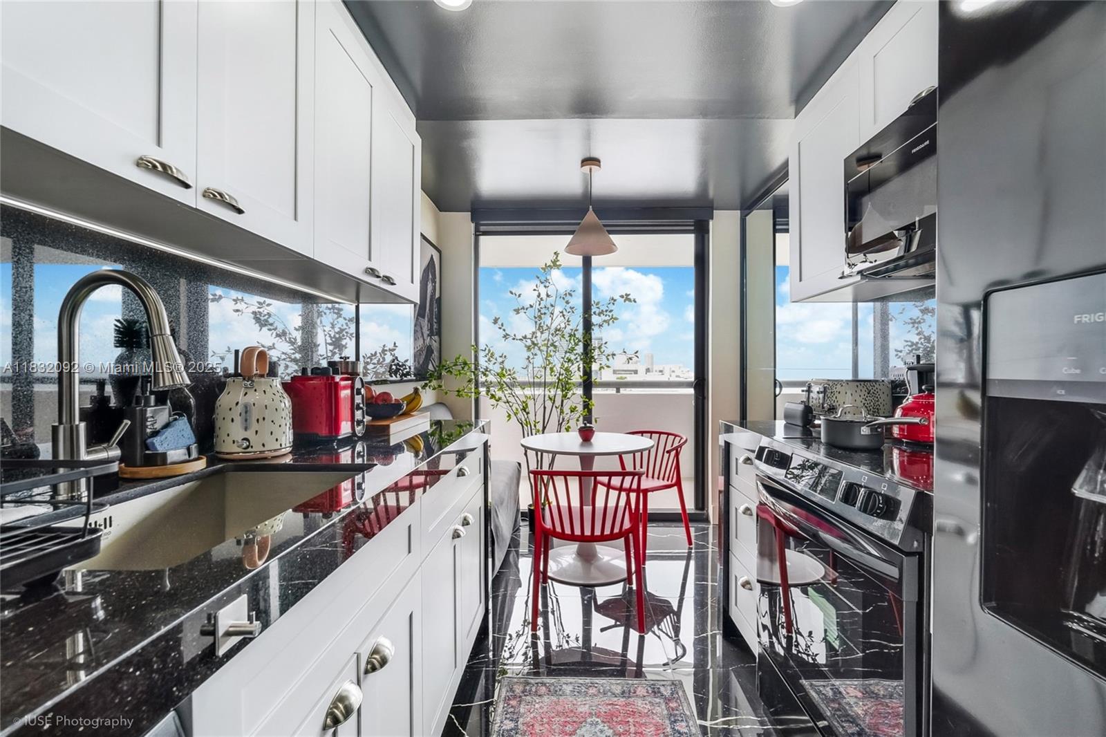 CLUB ATLANTIS CONDO - Residential
