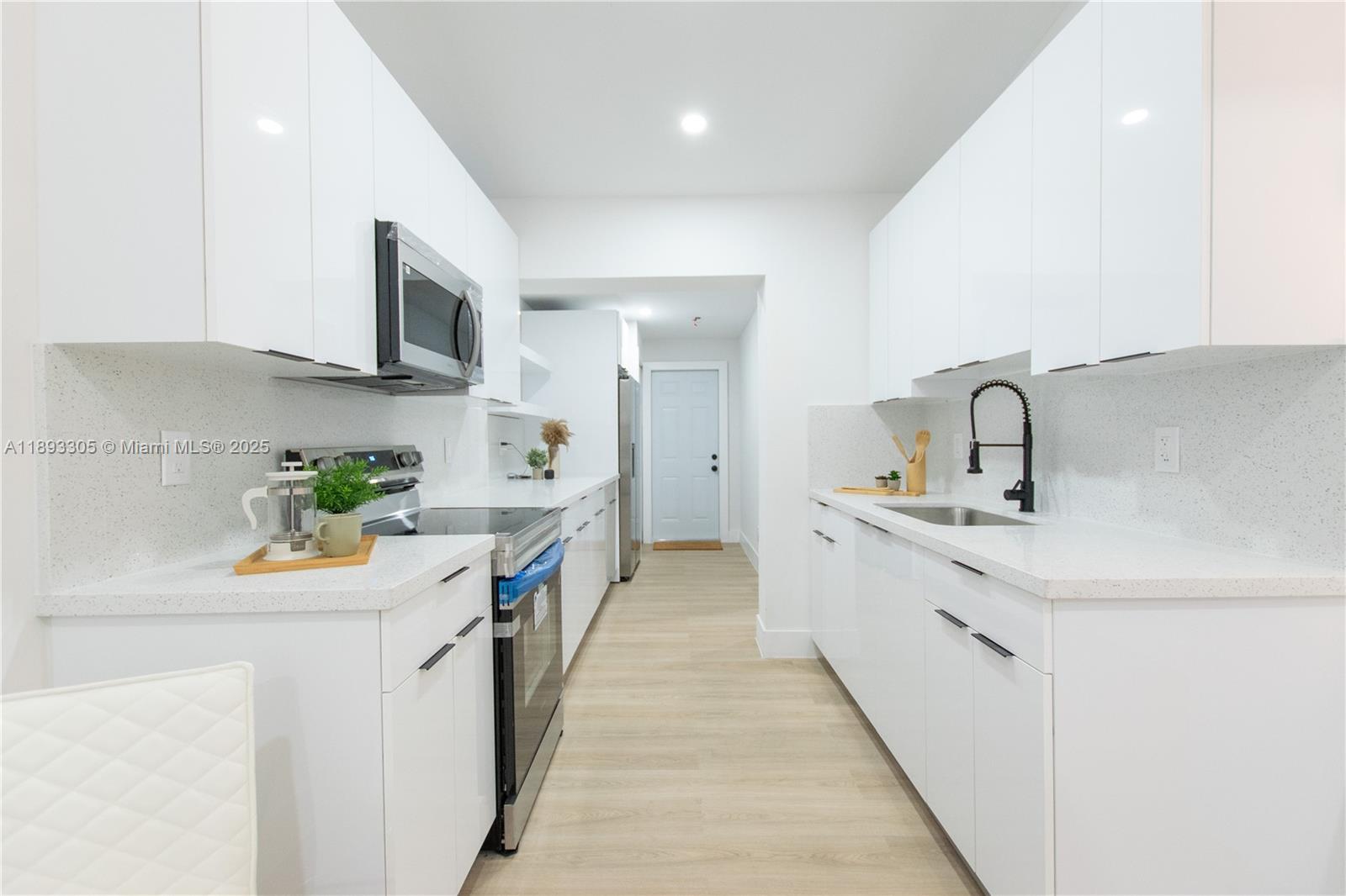 LAKE FOREST SEC ONE - Residential