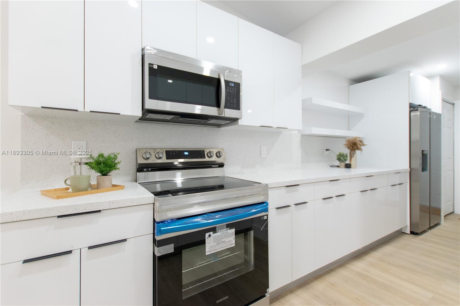 LAKE FOREST SEC ONE - Residential