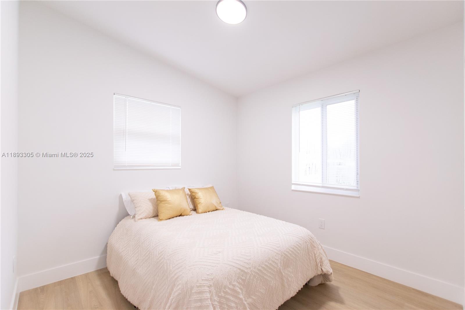 LAKE FOREST SEC ONE - Residential