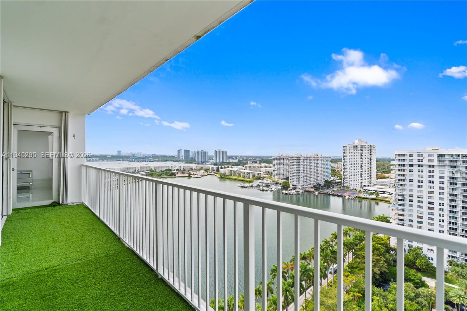 ADMIRALS PORT CONDO WEST - Residential