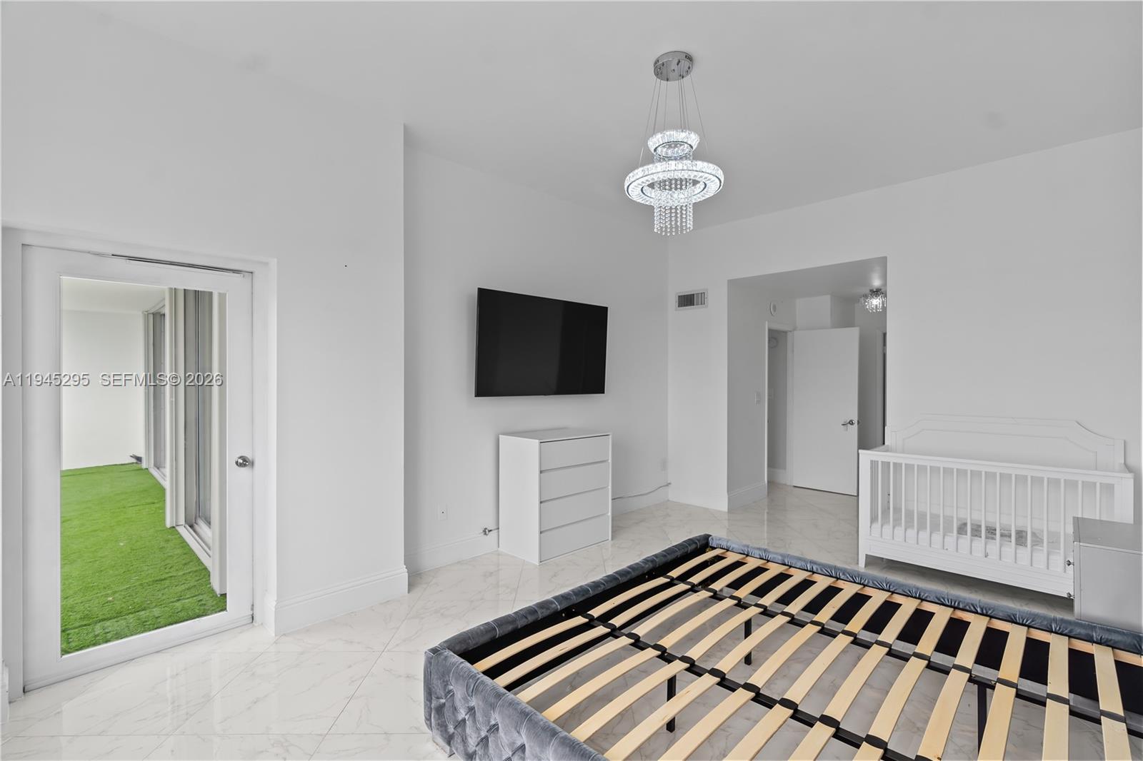 ADMIRALS PORT CONDO WEST - Residential