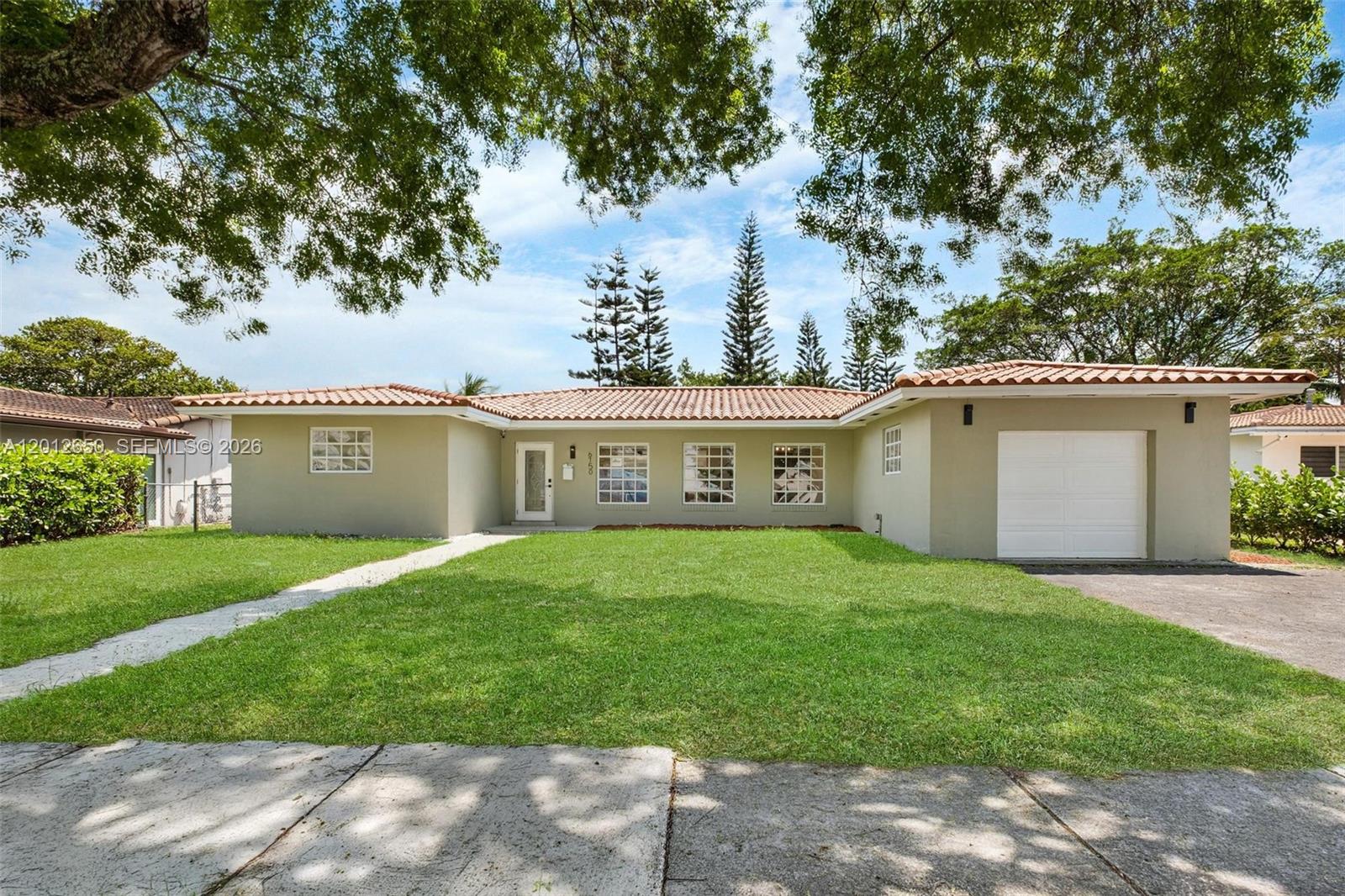 MIAMI LAKES SEC 5 - Residential