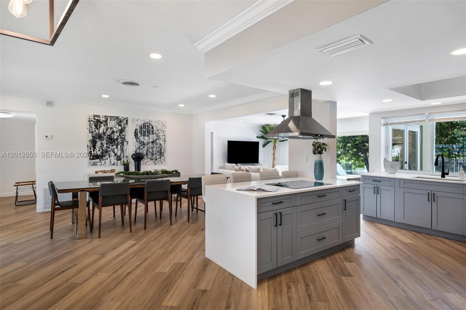 MIAMI LAKES SEC 5 - Residential