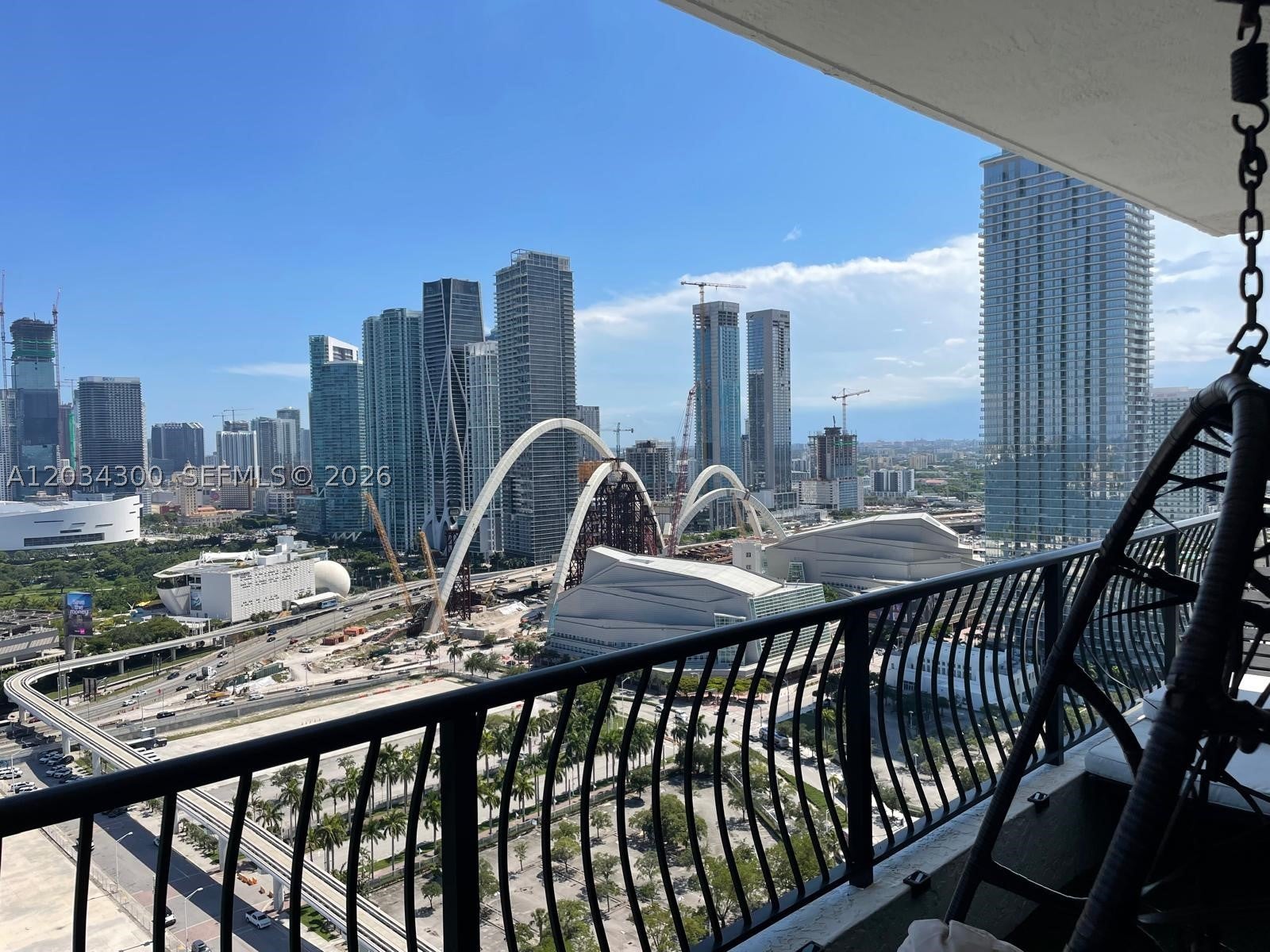 555 NE 15th St 33H