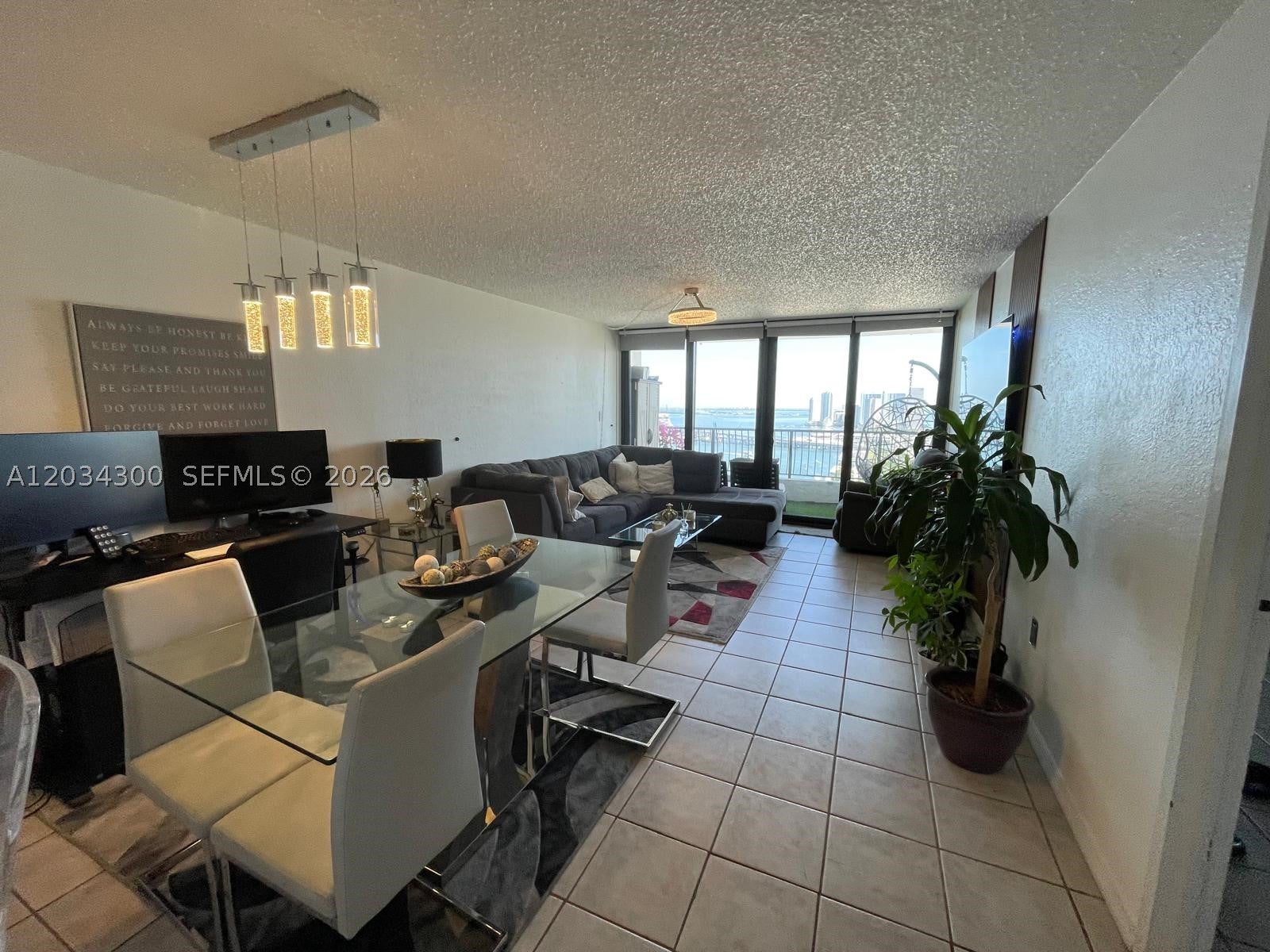 555 NE 15th St 33H