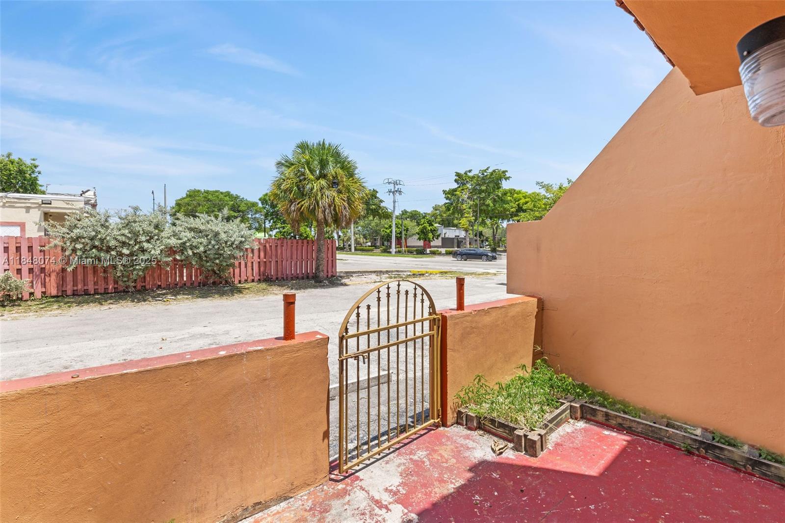 4045 NW 19th St 4045, Lauderhill, FL, 33313/$149,000 2 4045 NW 19th St 4045