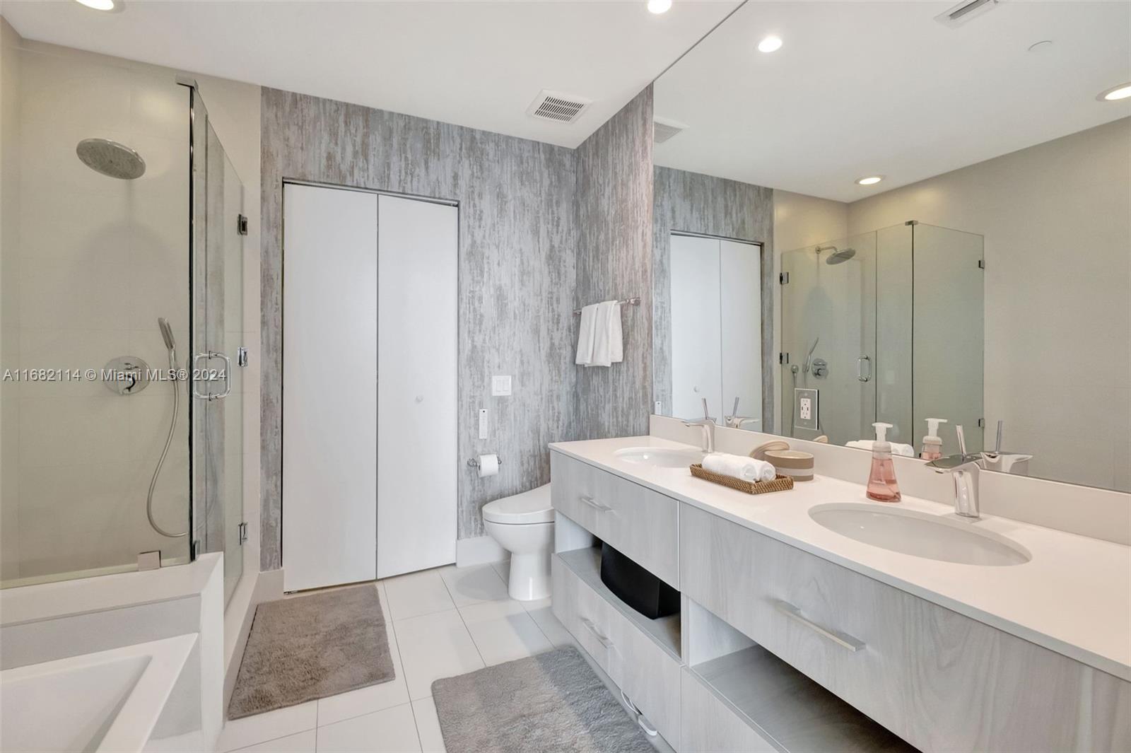 PARAISO BAYVIEWS CONDO - Residential Lease