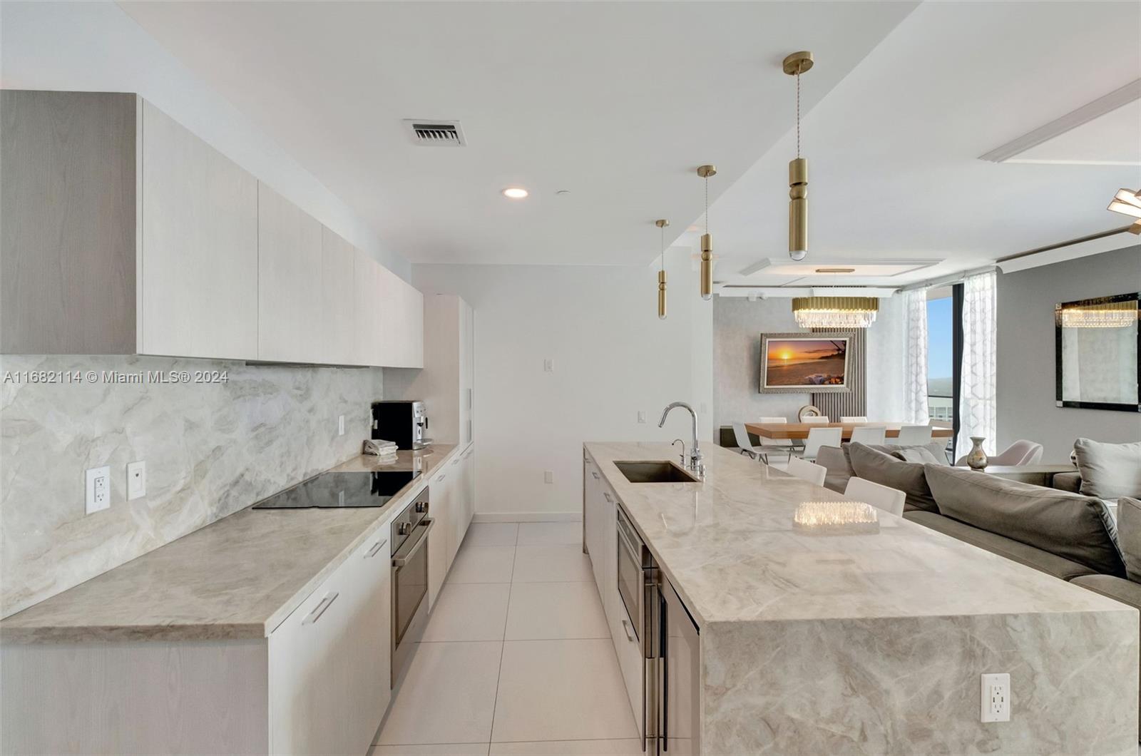 PARAISO BAYVIEWS CONDO - Residential Lease