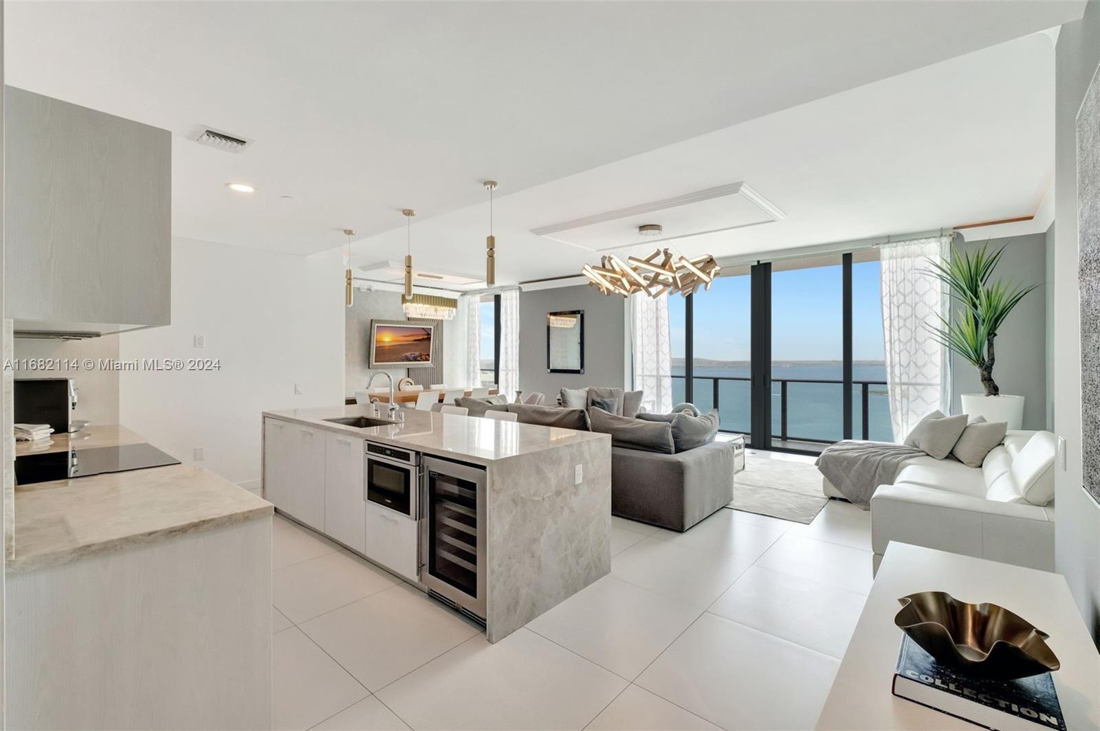 PARAISO BAYVIEWS CONDO - Residential Lease